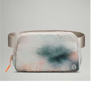Lulu belt bag! NWOT!! Never worn